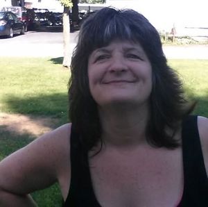 Meet your Posher, Carolyn